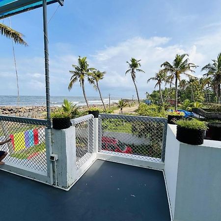 Chameleon Beach Resort, Cherai Kochi Exterior foto