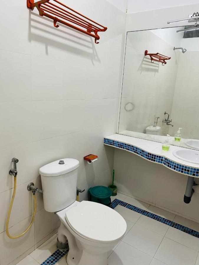 Chameleon Beach Resort, Cherai Kochi Exterior foto